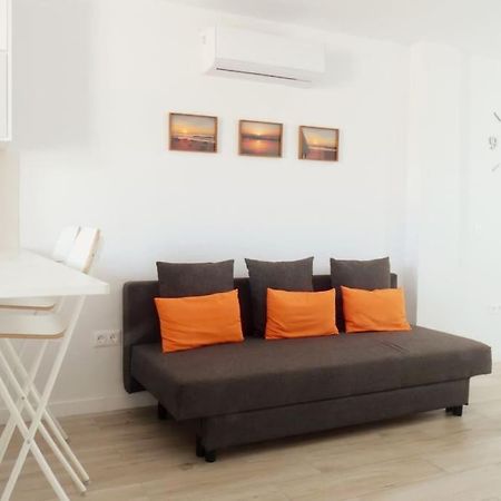 Newly Refurbished Beachfront Apartment. San Bartolomé エクステリア 写真