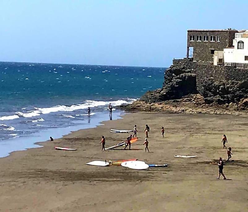 Newly Refurbished Beachfront Apartment. San Bartolomé エクステリア 写真